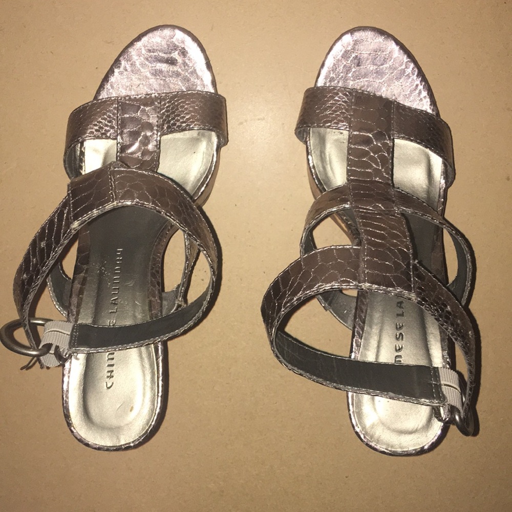 Metallic Chunky Strap Sandals Size 7.5